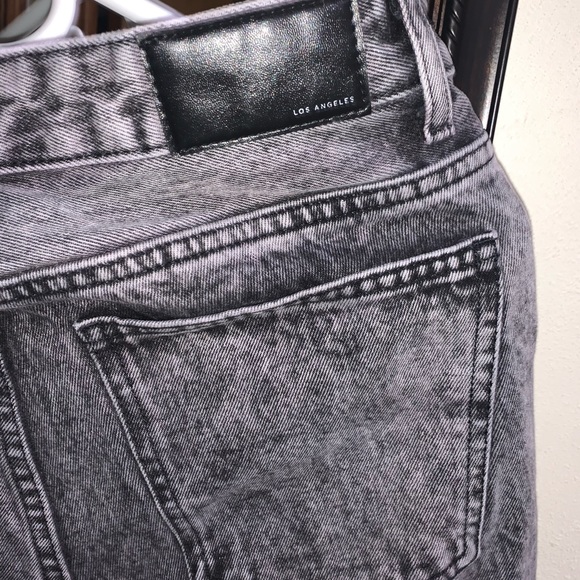 Forever 21 men’s jeans - Picture 3 of 4